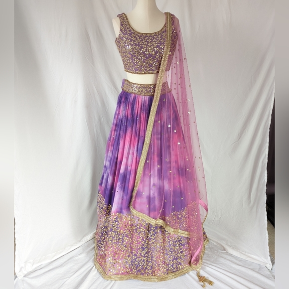 Beautiful pink and purple tie dye ready to wear Indian wedding Lehenga Choli - Picture 15 of 16